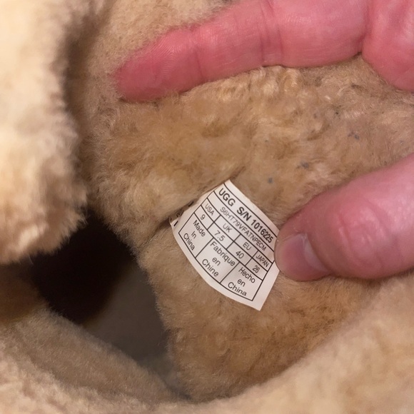 Tan Shearling-Lined Boots - Picture 6 of 7